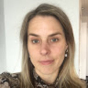 Meet your Posher, Dana